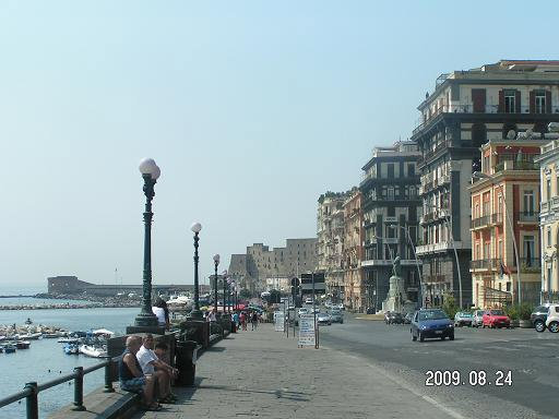 Вдоль набережной Неаполь, Италия