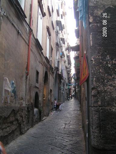 Вот такие тут бывают места Неаполь, Италия