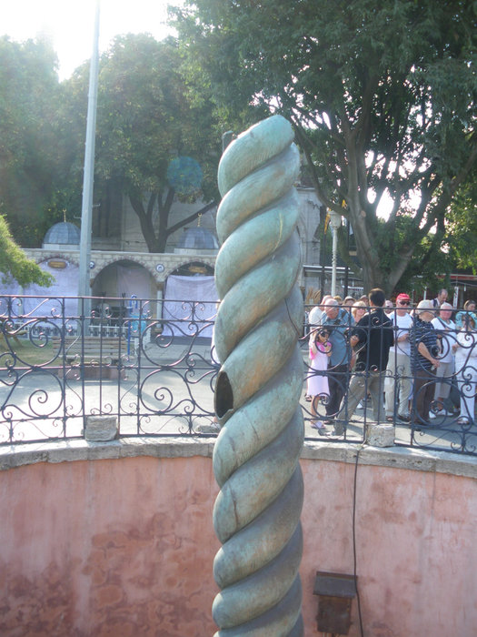 Змеиная колонна Стамбул, Турция