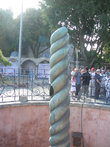 Змеиная колонна