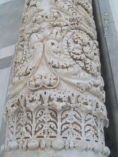 Каменная резьба Пиза, Италия