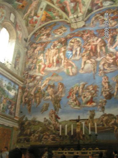 Страшный Суд Микеланджело. Служители старательно запрещают снимать, отчего страдают результаты съёмки Ватикан (столица), Ватикан