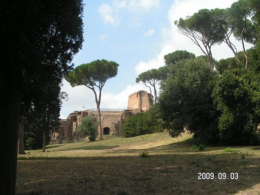 В кои-то веки нашлось безлюдное место Рим, Италия
