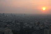 вид на Бангкок со смотровой Baiyoke Sky Hotel