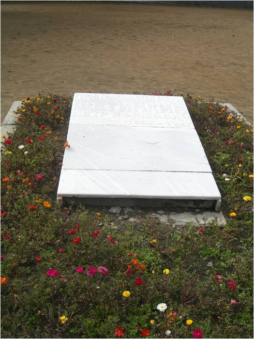 Здесь похоронен П. Щетинкин, руководитель партизанского движения в Сибири, убитого в Монголии Новосибирск, Россия