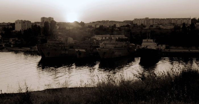 рассвет над Стрелецкой бухтой Севастополь, Россия