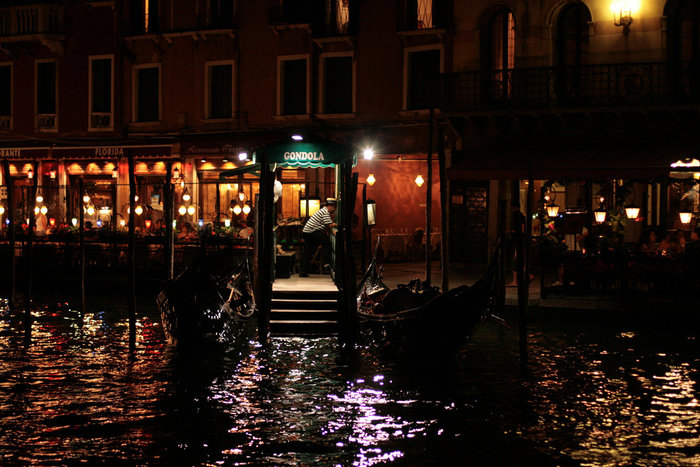 Гранд Канал ночью Венеция, Италия