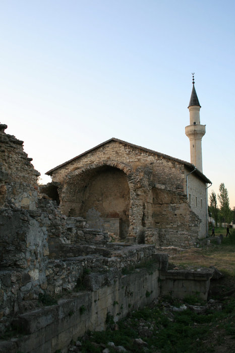 Мечеть Бейбраса и остатки медресе, учрежденного в 30-х годах 14 века Старый Крым, Россия