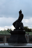 памятник Ф.И. Достоевскому возле Библиотеки им. В.И. Ленина