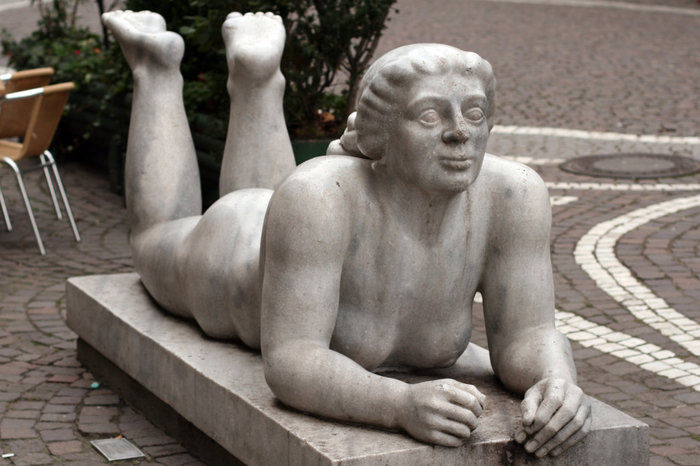 скульптура на одной из улиц Франкфурт-на-Майне, Германия