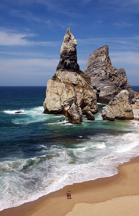Чудесный пляж для нудистов ,,Ursa,, Келуш, Португалия