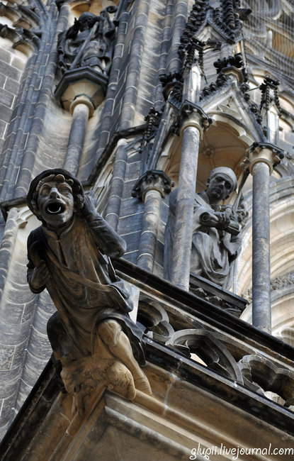 Как только первые сумерки касаются шпилей Святого Витта, Прага погружается в свои колдовские грезы. Прага, Чехия