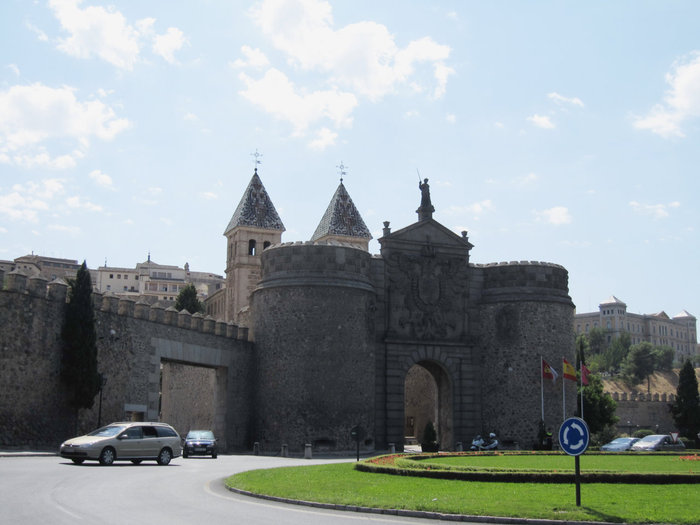 Ворота в старинную Испанию Толедо, Испания