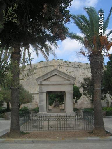 Маркизова гробница в садах Валлетта, Мальта