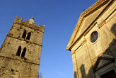 Башня и собор в Хуме