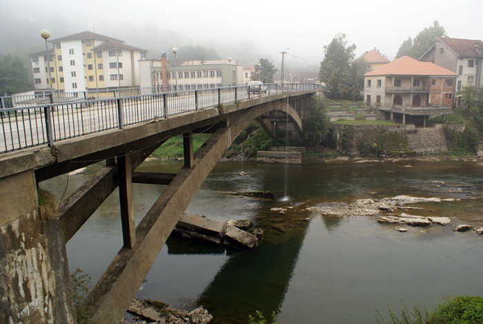 Мост в поселке Биело Поле Биело-Поле, Черногория