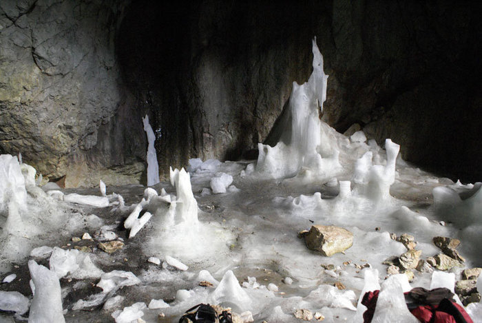 В Ледяной пещере, нацпарк Дурмитор Область Жабляк, Черногория