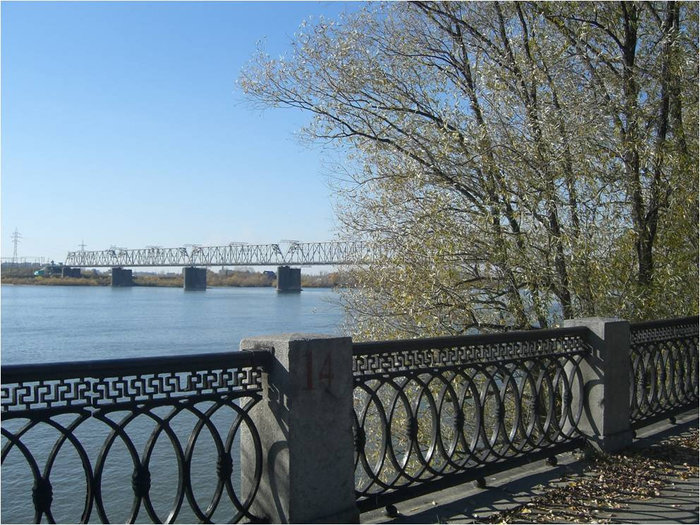 Вид на железнодорожный мост Новосибирск, Россия
