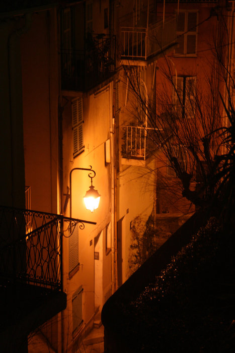 вид с башни Сюке на улицы Канн Канны, Франция
