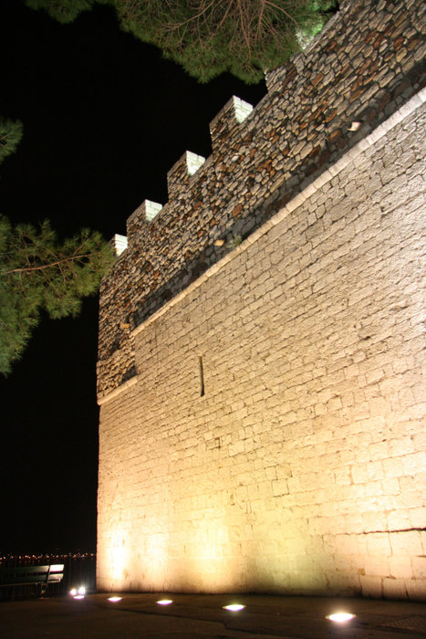 стены башни Сюке Канны, Франция