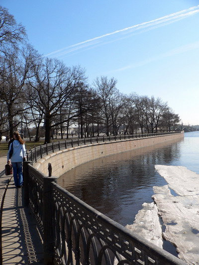 Набережная рядом с Иоанновским мостом Санкт-Петербург, Россия