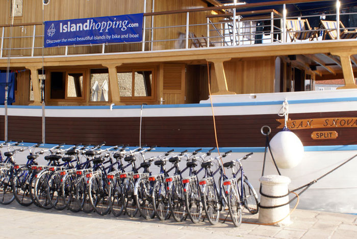 Плавай и катайся — комбинированный яхто-велосипедный маршрут для туристов Далмация, Хорватия
