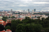 Прага черепичная и современная