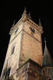 башня ночью