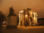 Триумфальная арка на площади Каррузель у Лувра