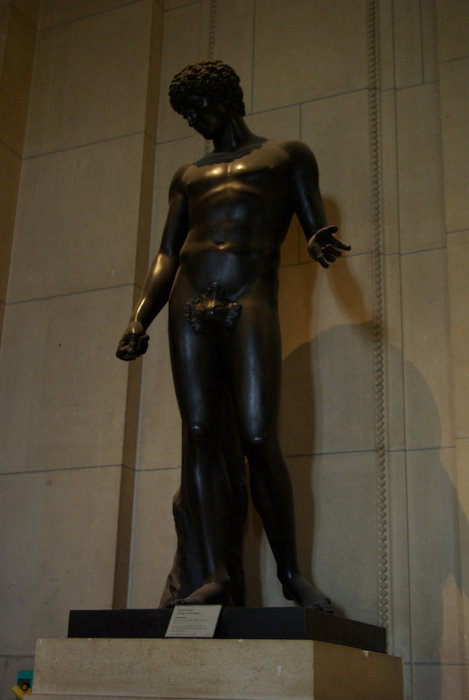 Лувр - музей всех музеев: скульптура и интерьер Париж, Франция