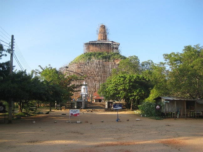 Памятники Анурадхапура, Шри-Ланка
