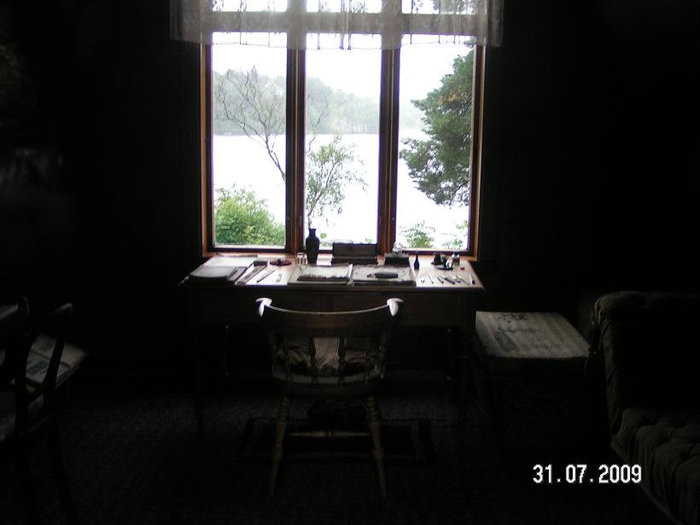 Хижина в соседнем с виллой овраге, где Григ предпочитал творить музыку. Берген, Норвегия