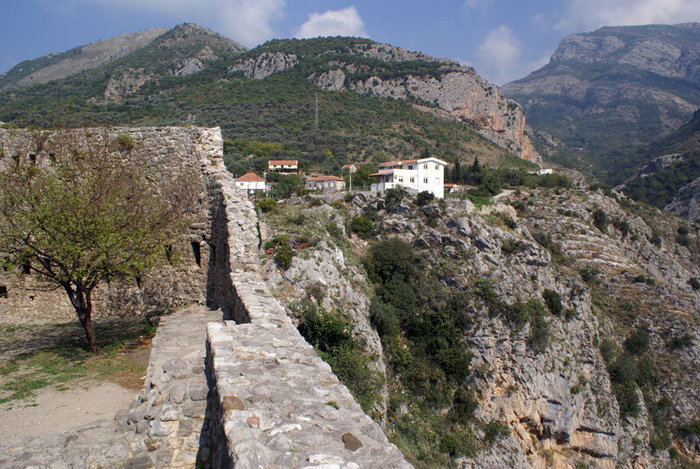 Вид с крепостной стены Старого Бара Бар, Черногория