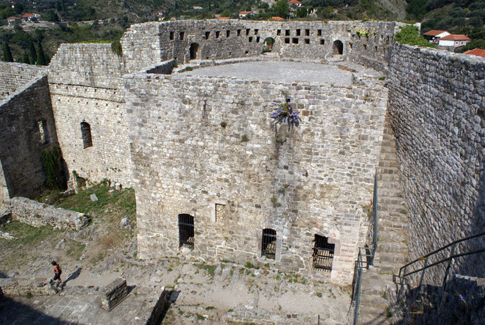 В турецкой крепости в Старом Баре Бар, Черногория
