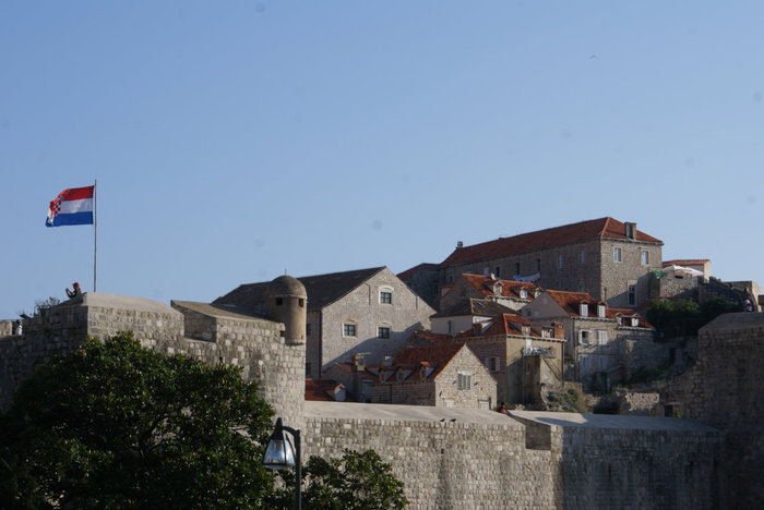 Дубровник прячется за стеной Дубровник, Хорватия
