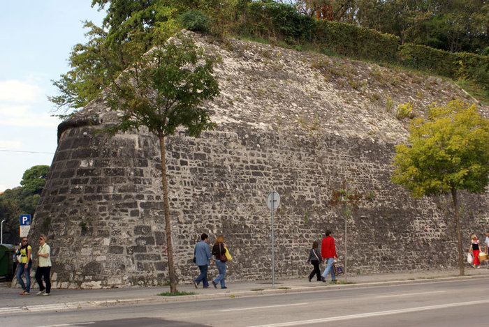 Угол городской стены Задар, Хорватия