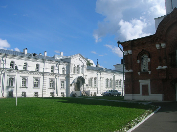 Здание местной епархии на монастырской территории Кострома, Россия
