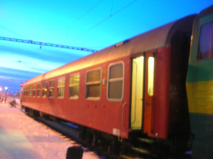 Чиерна-над-Тисоу: поезд из одного вагона на Чоп Словакия