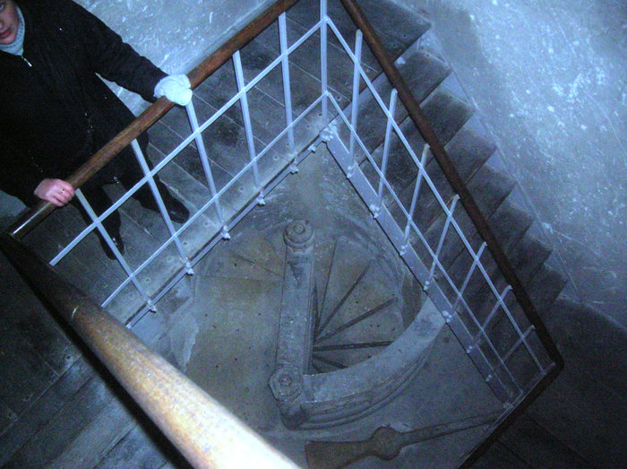 Лестница, ведущая на смотровую площадку Брно, Чехия