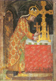 Настенная роспись 14 века, изображающая Карла, кладущего часть Святого Креста в позолоченный футляр.
