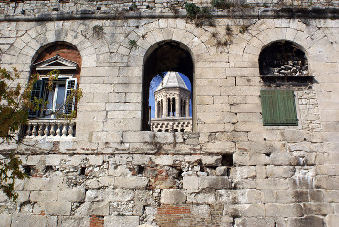 Стена дворца императора Диоклетиана Сплит, Хорватия