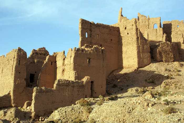 Руины глинобитной крепости Бульман, Марокко