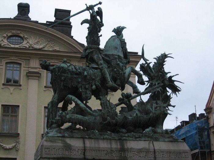 Скульптурная группа Святого Георгия, состоит из двух частей: конной статуи Святого, убивающего дракона, и коленопреклоненной принцессы.
Старый город, Стокгольм Стокгольм, Швеция