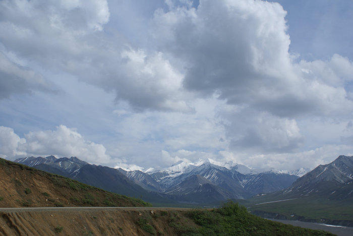 Дорога в горах Штат Аляска, CША