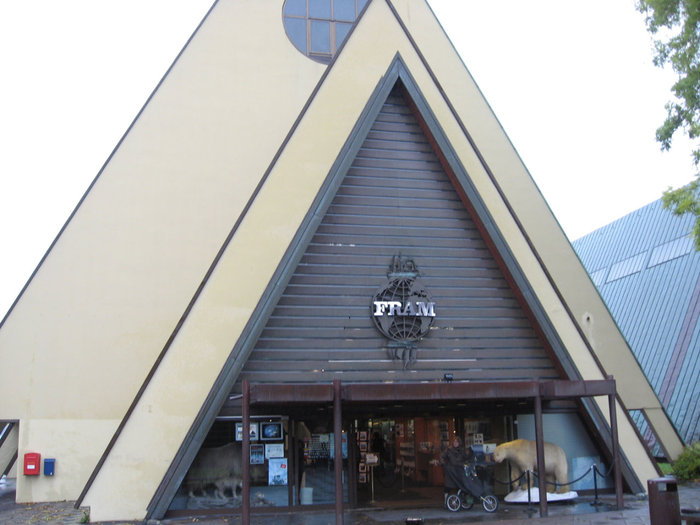 Музей Фрам, где находится легендарный ледокол Фрам (оригинал), на котором совершались экспедиции в Арктику и Антарктику, был открыт Южный полюс Земли Осло, Норвегия