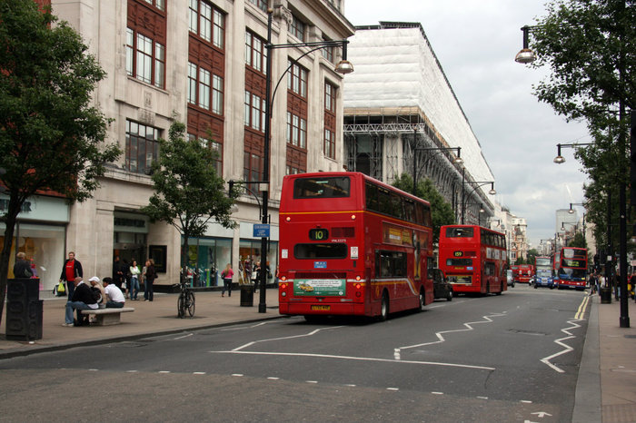 красные автобусы Лондон, Великобритания
