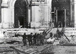 5 декабря 1931 года храм Христа Спасителя взрывают коммунисты.