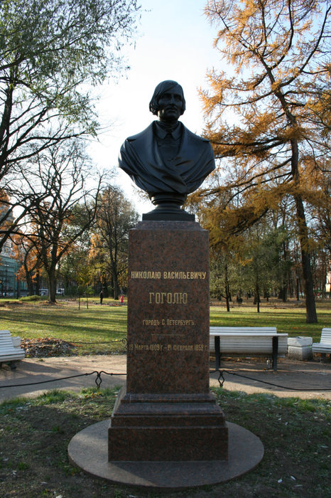 Бюст Гоголя Санкт-Петербург, Россия