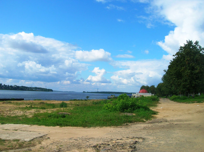 Вдоль берега Волги Кострома, Россия