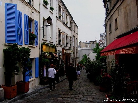 улочки Монмартра Париж, Франция